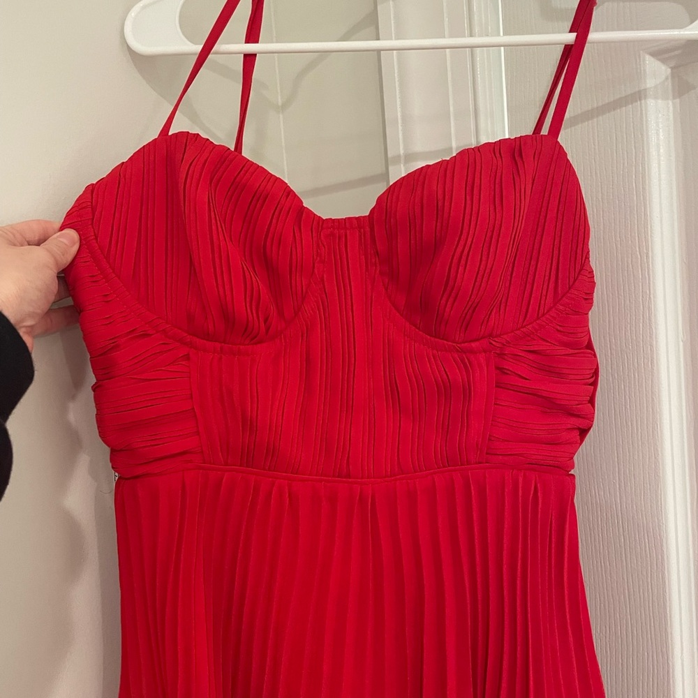 NWT Red Lulus Pleated Spaghetti Strap Dress